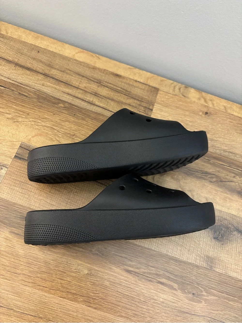 Crocs Classic Platform Slide Sandals Black Women's